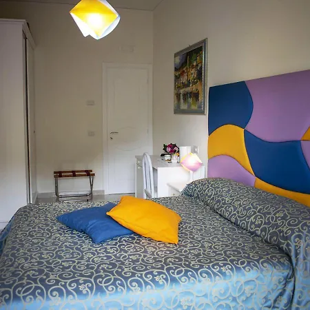 לינה וארוחת בוקר La Casa D'amare 3*